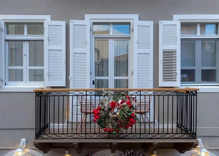 Nalia נאפפליו